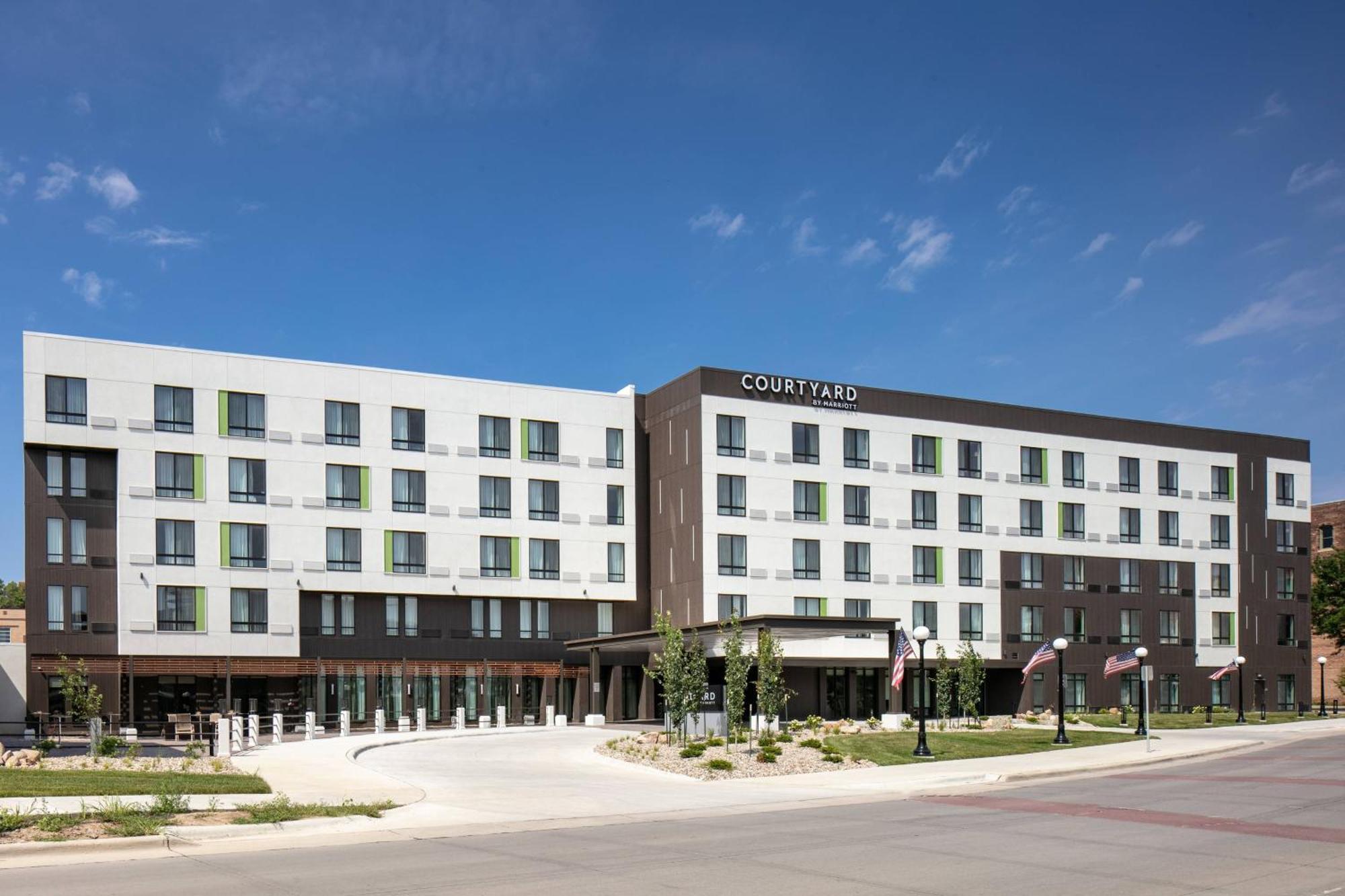 Courtyard Sioux City Downtown/Convention Center Exterior foto